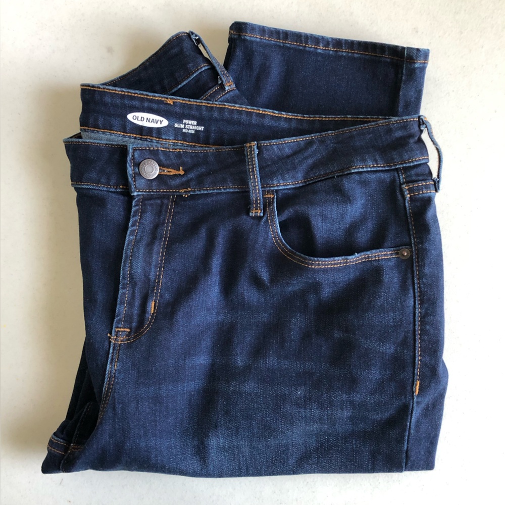 Old Navy Mid-Rise Power Slim Straight Leg Jeans - Size 14